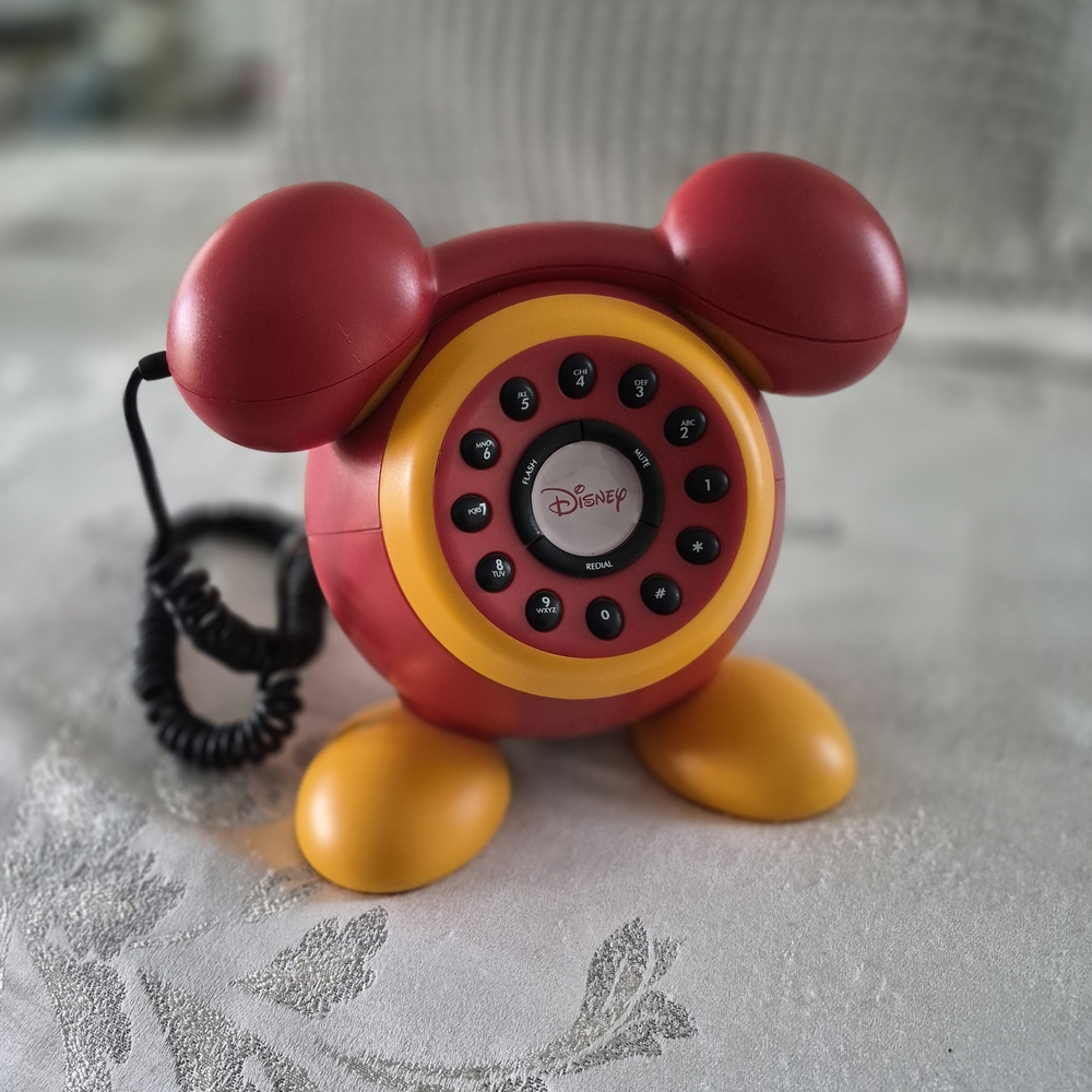 Vintage Disney Mickey Mouse Push-Button Novelty Telephone - Memorex